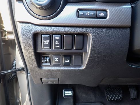 Used 2023 Nissan Titan PRO-4X w/ Pro-4x Convenience Package image 16