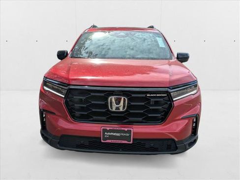 New 2025 Honda Pilot Black Edition image 2