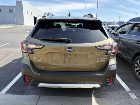 Used 2020 Subaru Outback Touring w/ Popular Package #2 image 5