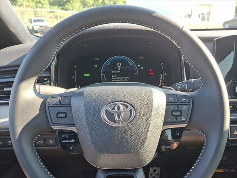 Certified 2025 Toyota Camry SE w/ Convenience Package FWD image 18