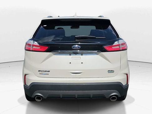 Certified 2019 Ford Edge SEL w/ Equipment Group 201A FWD image 4