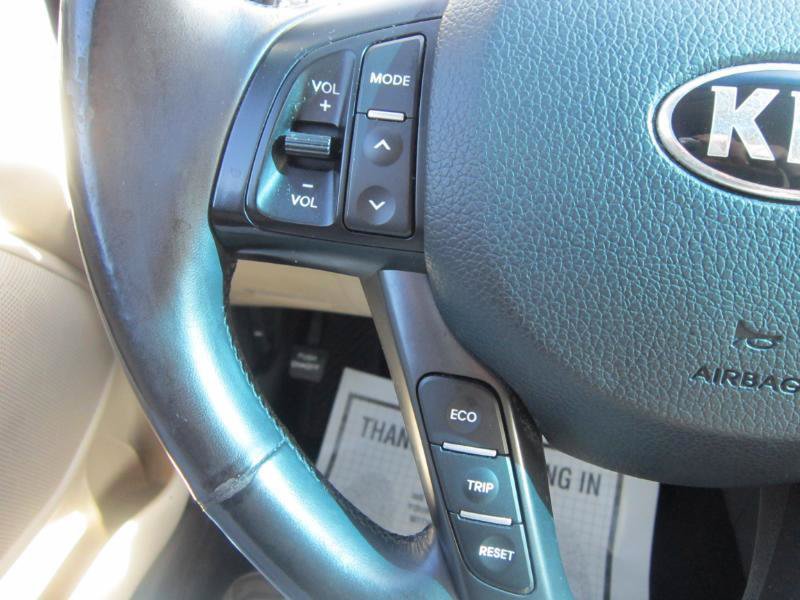 Used 2013 Kia Optima EX w/ Premium Pkg FWD image 18