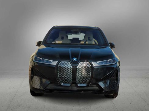 New 2025 BMW iX xDrive50 image 3