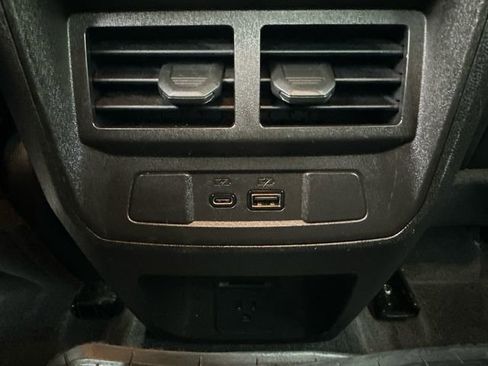 Used 2023 Chevrolet Colorado Z71 w/ Z71 Convenience Package 2 image 17