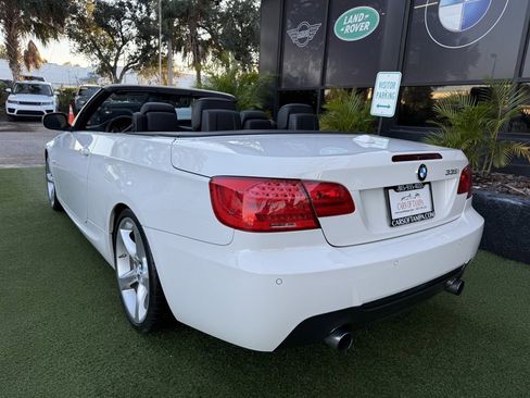 Used 2013 BMW 335i Convertible image 4
