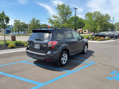 Used 2016 Subaru Forester 2.5i Limited AWD/4WD image 5