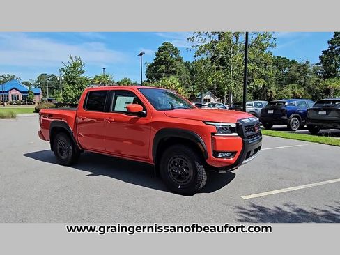 New 2025 Nissan Frontier PRO-4X AWD/4WD image 38