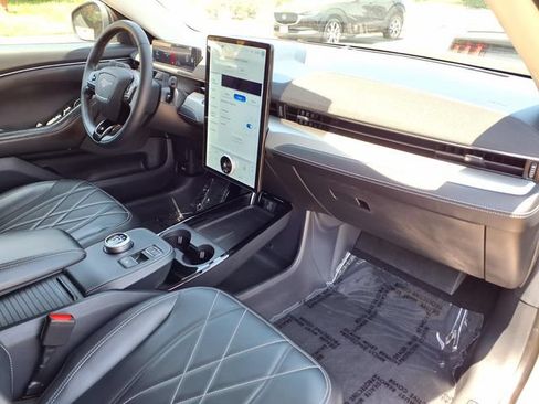 Used 2023 Ford Mustang Mach-E Select RWD image 29