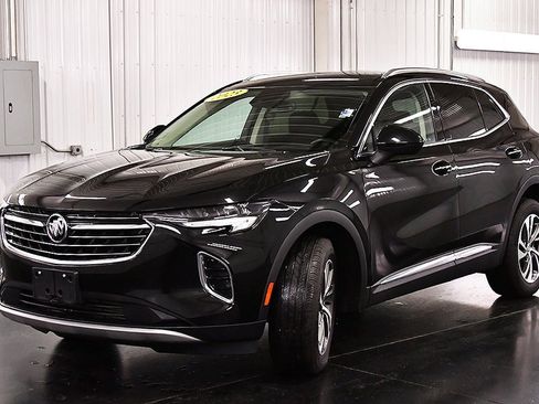 Used 2023 Buick Envision Essence image 3