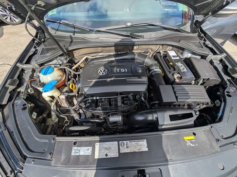Used 2017 Volkswagen Passat 1.8T SE FWD image 11