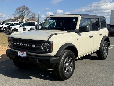 Used 2025 Ford Bronco Big Bend image 9