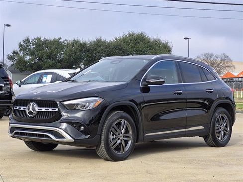 Certified 2025 Mercedes-Benz GLA 250 image 3