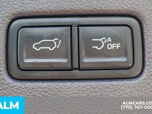 Used 2025 Kia Carnival SX w/ SX Dark Edition Package FWD image 26