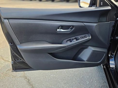 Used 2024 Nissan Sentra SV image 5