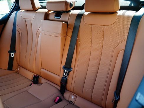 Used 2022 BMW 530i xDrive w/ M Sport Package image 33