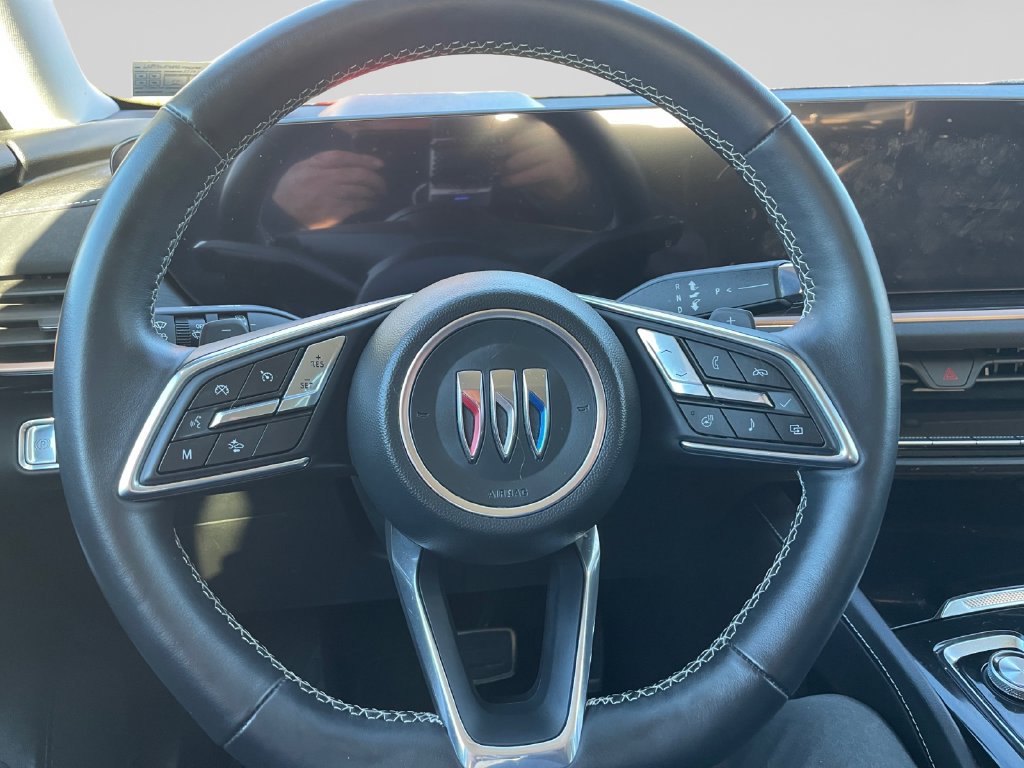 Used 2025 Buick Envision Sport Touring AWD/4WD image 25