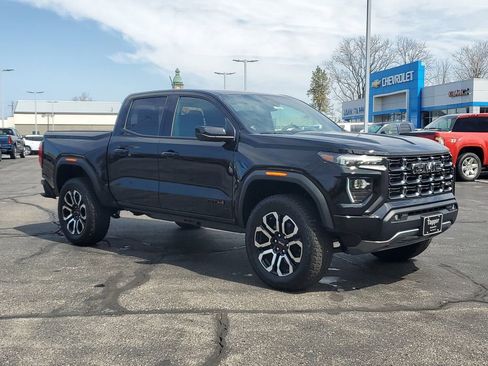 New 2026 GMC Canyon AT4 w/ AT4 Premium Package AWD/4WD image 3