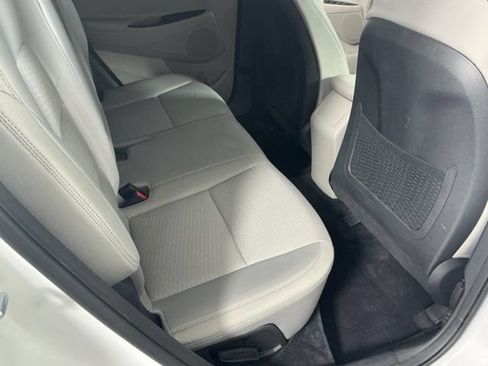 Used 2020 Hyundai Tucson SE w/ Cargo Package AWD/4WD image 12