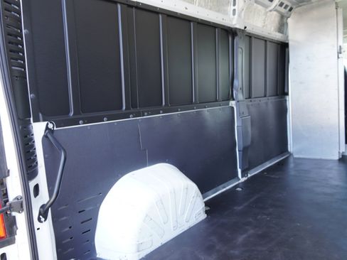 Used 2022 RAM ProMaster 2500 w/ Interior LED Lighting Group image 9