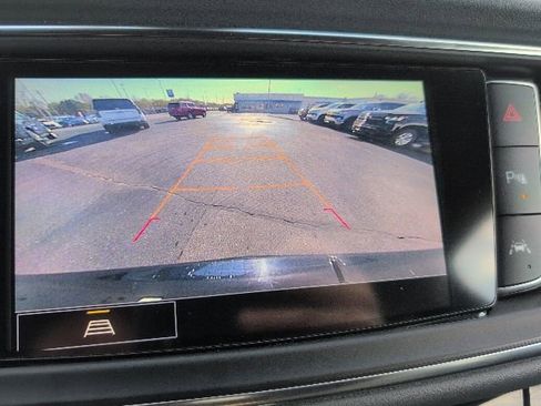 Used 2023 Buick Enclave Essence AWD/4WD image 50