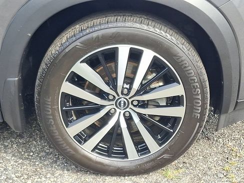 Certified 2023 Nissan Pathfinder Platinum AWD/4WD image 9