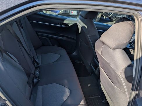 Certified 2018 Toyota Camry LE image 19