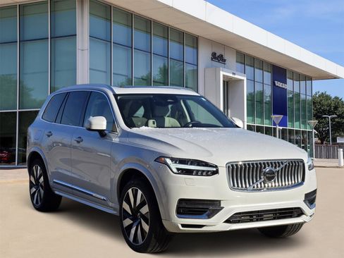 Used 2023 Volvo XC90 T8 Core w/ Protection Package Premier image 2