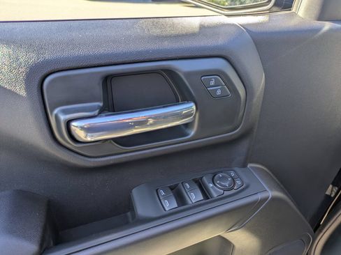 Used 2024 Chevrolet Silverado 1500 Custom Trail Boss AWD/4WD image 17