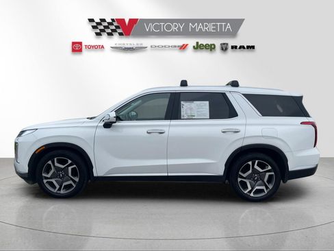 Used 2023 Hyundai Palisade SEL w/ Premium Package AWD/4WD image 2