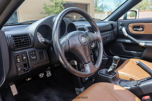 Used 2002 Toyota MR2 RWD image 72