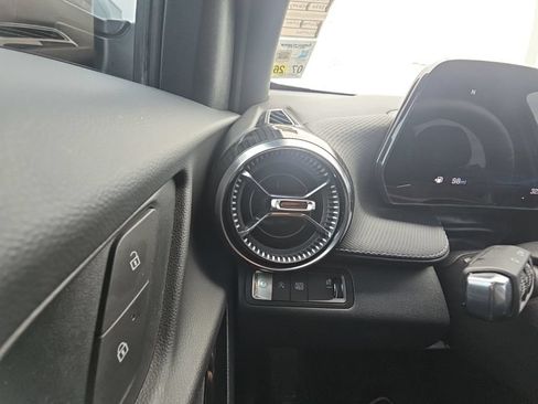 Used 2026 Chevrolet Equinox LT FWD image 32