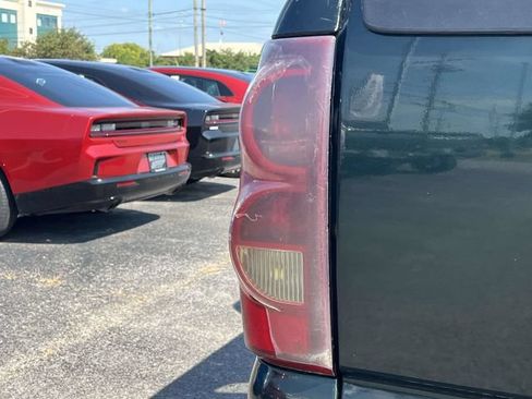 Used 2003 Chevrolet Silverado 2500 W/T w/ Skid Plate Package AWD/4WD image 10