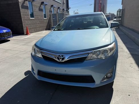 Used 2014 Toyota Camry XLE w/ Leather Package FWD image 8