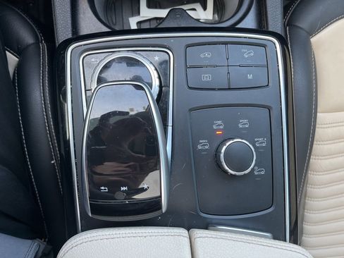 Used 2018 Mercedes-Benz GLE 43 AMG 4MATIC image 38