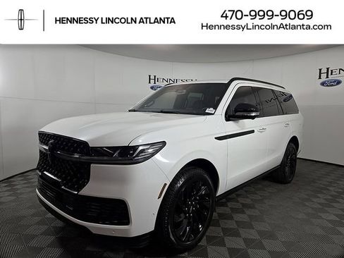 New 2025 Lincoln Navigator Reserve w/ Jet Appearance Package image 1