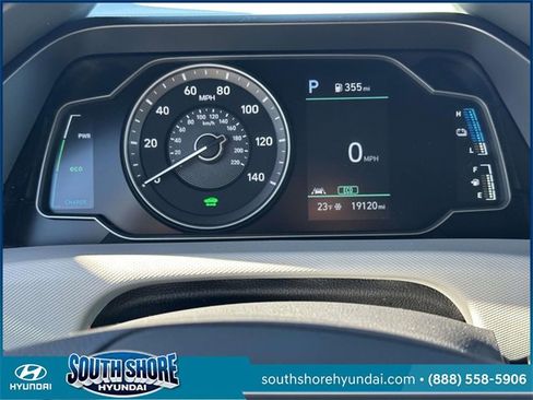 Used 2020 Hyundai Ioniq SE image 24