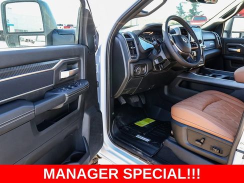 New 2025 RAM 2500 Big Horn AWD/4WD image 42
