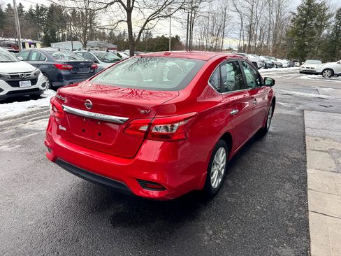 Used 2019 Nissan Sentra SV image 5