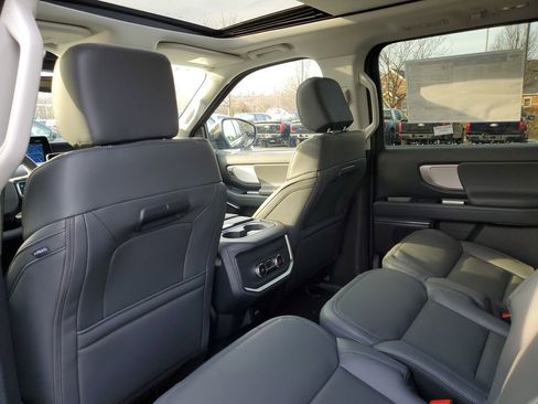 New 2026 Ford Expedition Max Active image 32