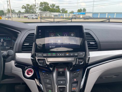 Used 2019 Honda Odyssey Elite image 12