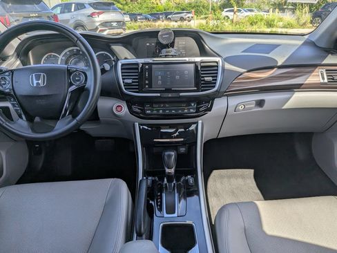 Used 2016 Honda Accord EX-L image 16