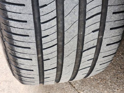 Used 2018 Chevrolet Equinox LS image 11