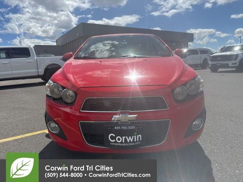 Used 2015 Chevrolet Sonic LTZ FWD image 12