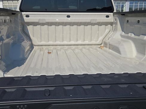 New 2026 GMC Canyon Elevation w/ Convenience Package image 10