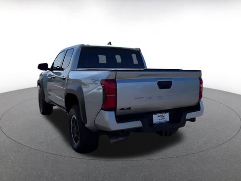 Used 2025 Toyota Tacoma TRD Off-Road image 11