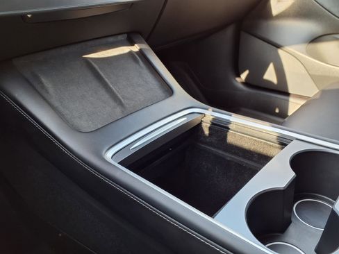 Used 2022 Tesla Model 3 Long Range image 11