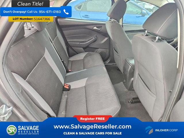 Used 2014 Ford Focus SE FWD image 13