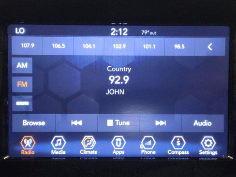 Used 2018 Jeep Compass Latitude w/ Popular Equipment Group FWD image 25