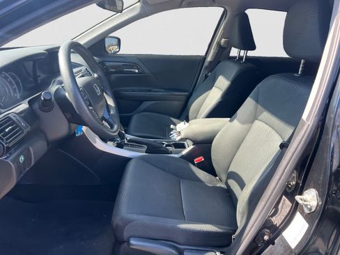 Used 2016 Honda Accord LX image 8
