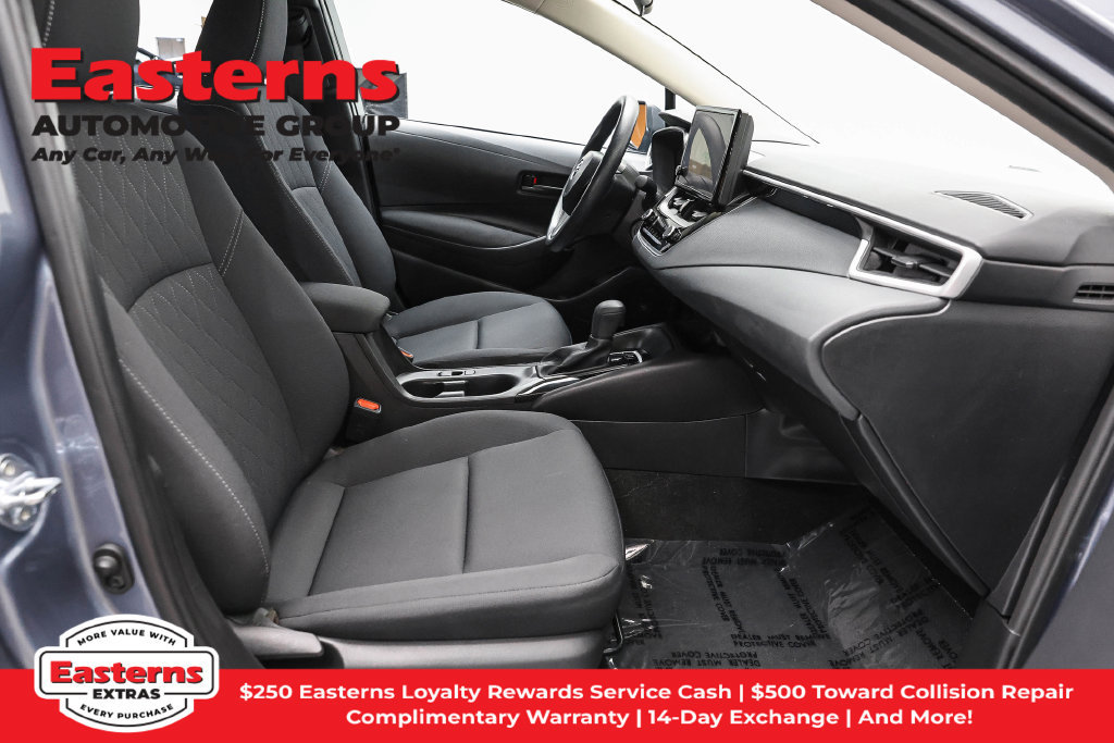 Used 2025 Toyota Corolla LE FWD image 25